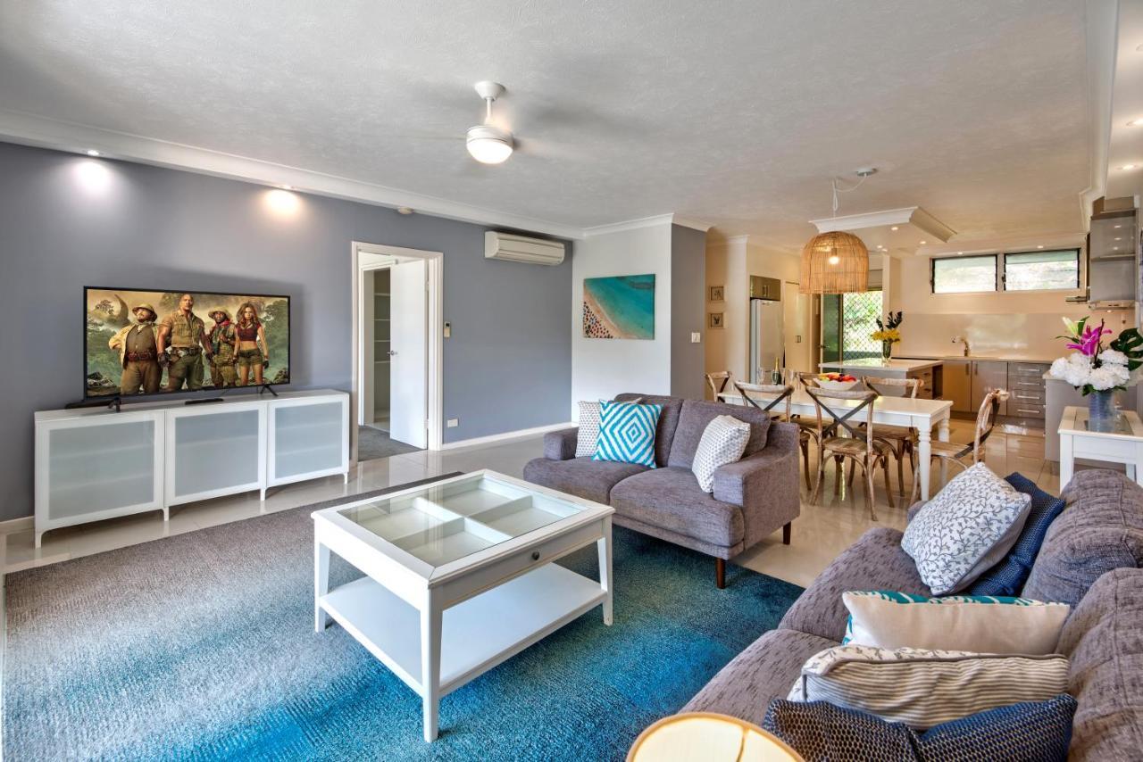 2 Bedroom Poinciana Lodge Isla Hamilton Exterior foto