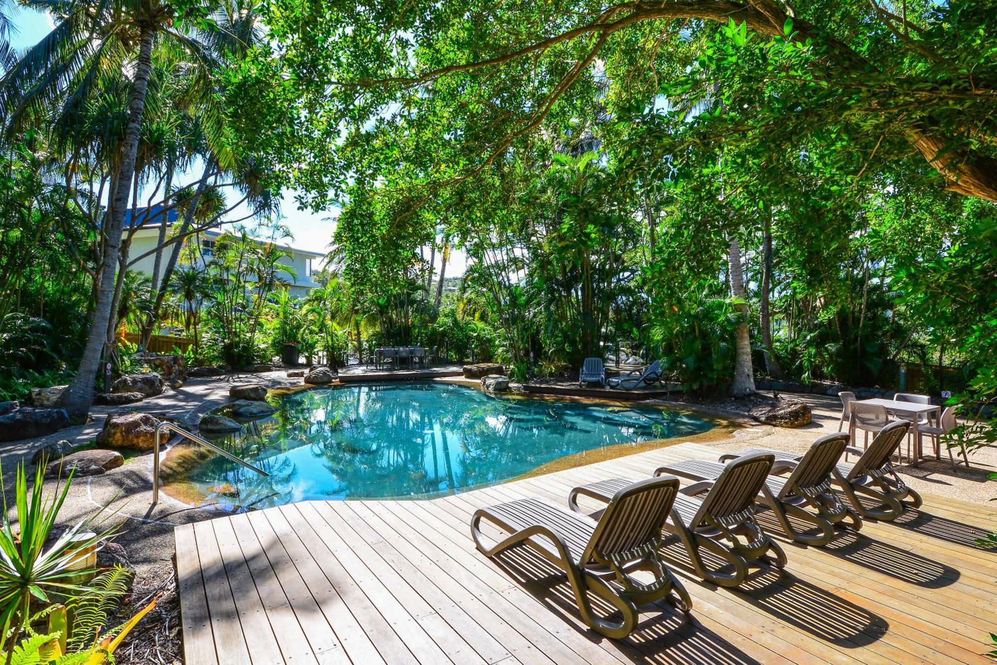 2 Bedroom Poinciana Lodge Isla Hamilton Exterior foto