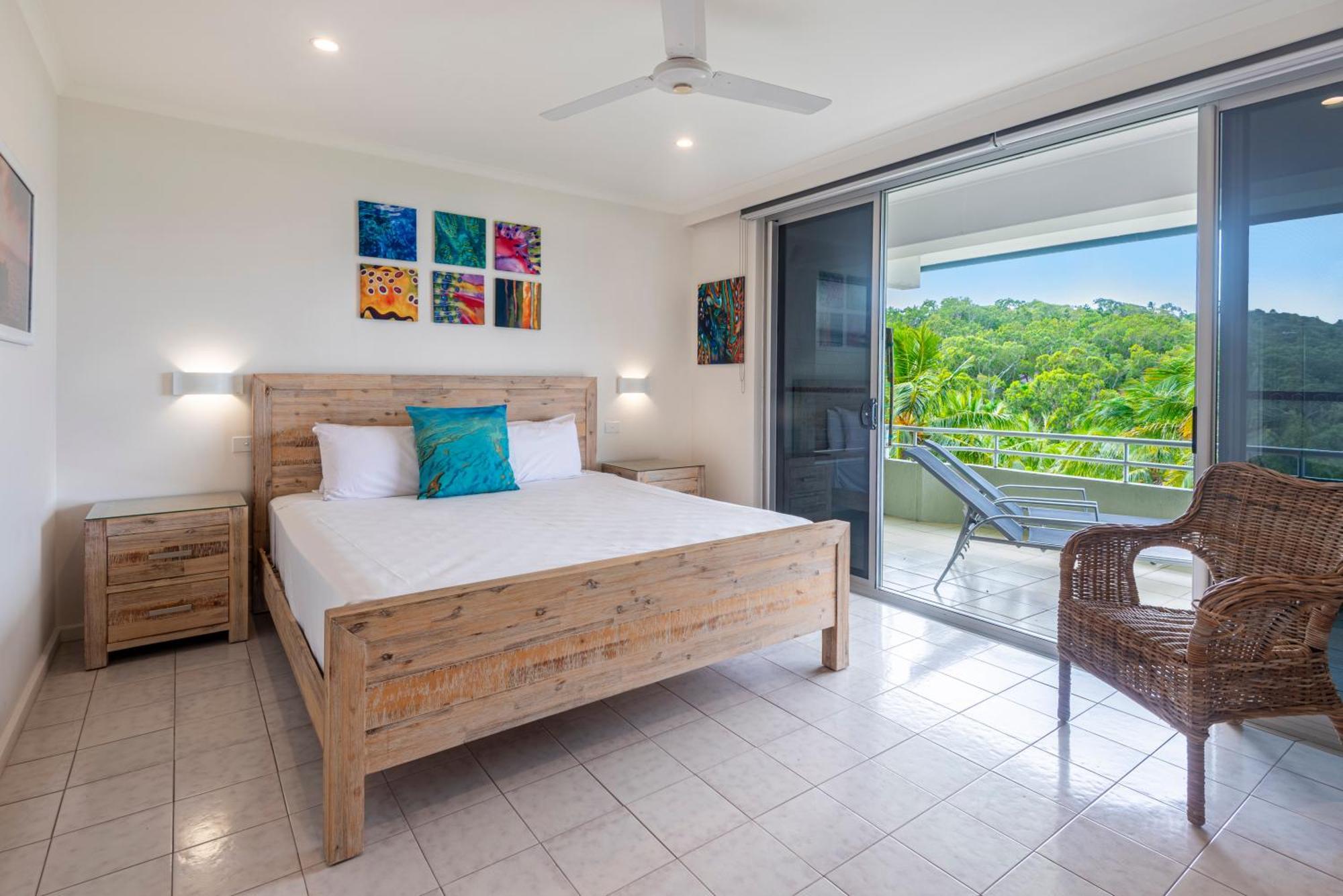 2 Bedroom Poinciana Lodge Isla Hamilton Exterior foto