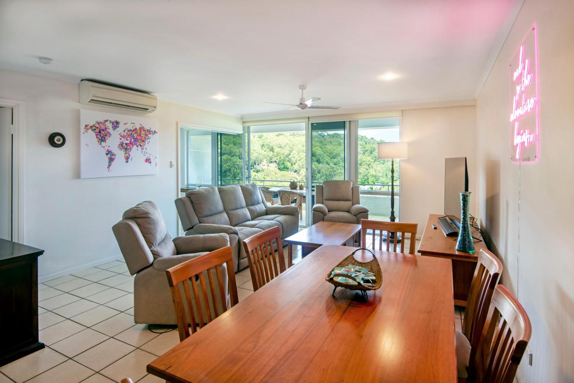 2 Bedroom Poinciana Lodge Isla Hamilton Exterior foto