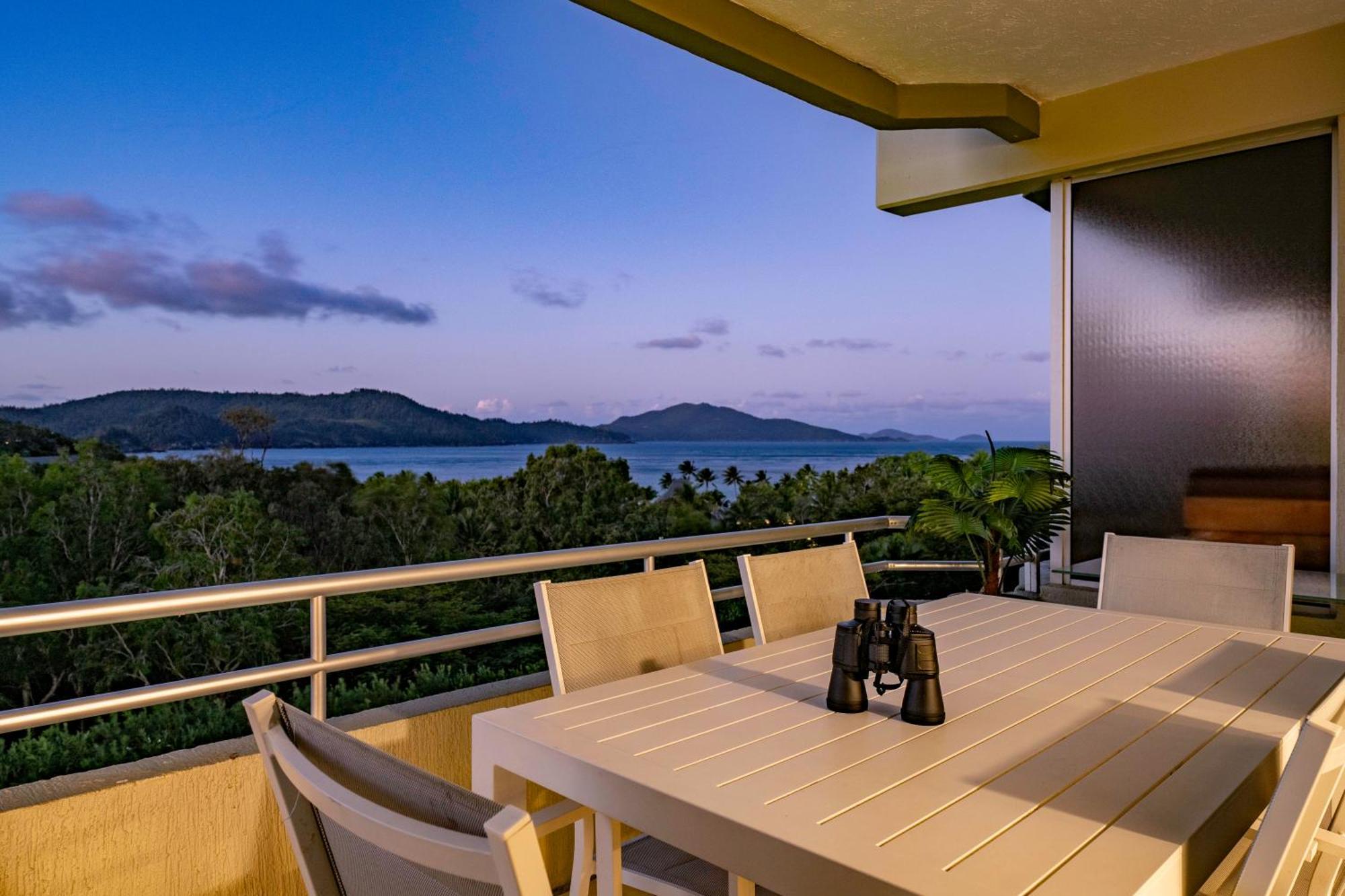 2 Bedroom Poinciana Lodge Isla Hamilton Exterior foto