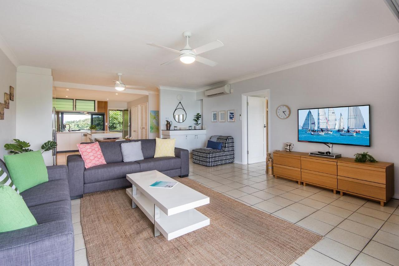 2 Bedroom Poinciana Lodge Isla Hamilton Exterior foto